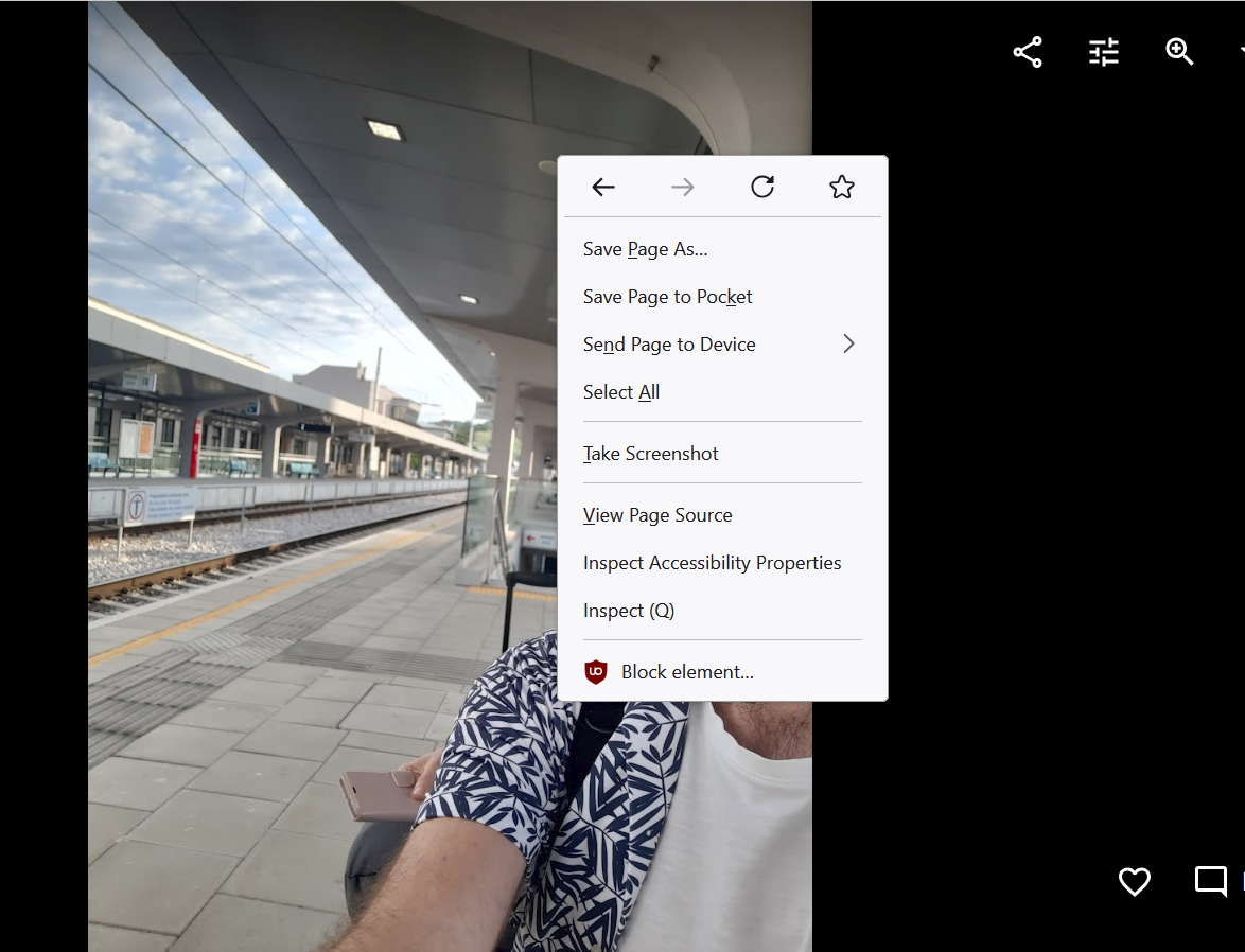 screenshot of google photos, right click on a photo, no 'copy image' or 'copy image location' option