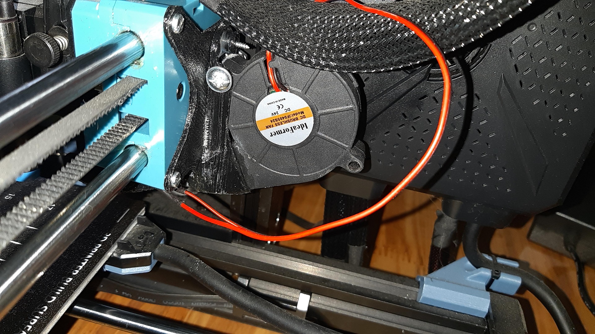 Replacing the original air duct and a fan on 3D printer (Sovol SV06)